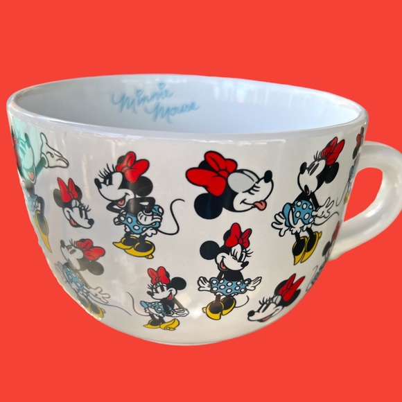 Disney Minnie Mouse Oversized Coffee Tea or Soup Bowl. Really Adorable. New. - Picture 5 of 7